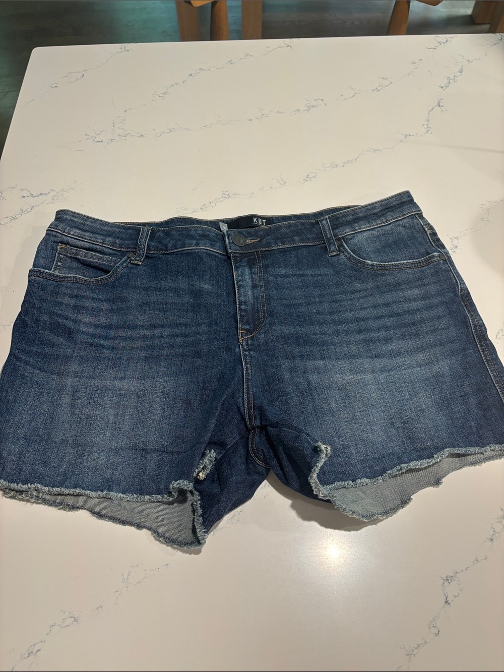 Kut from the Kloth Medium Blue Frayed Hem Denim Shorts
Brand new without tags